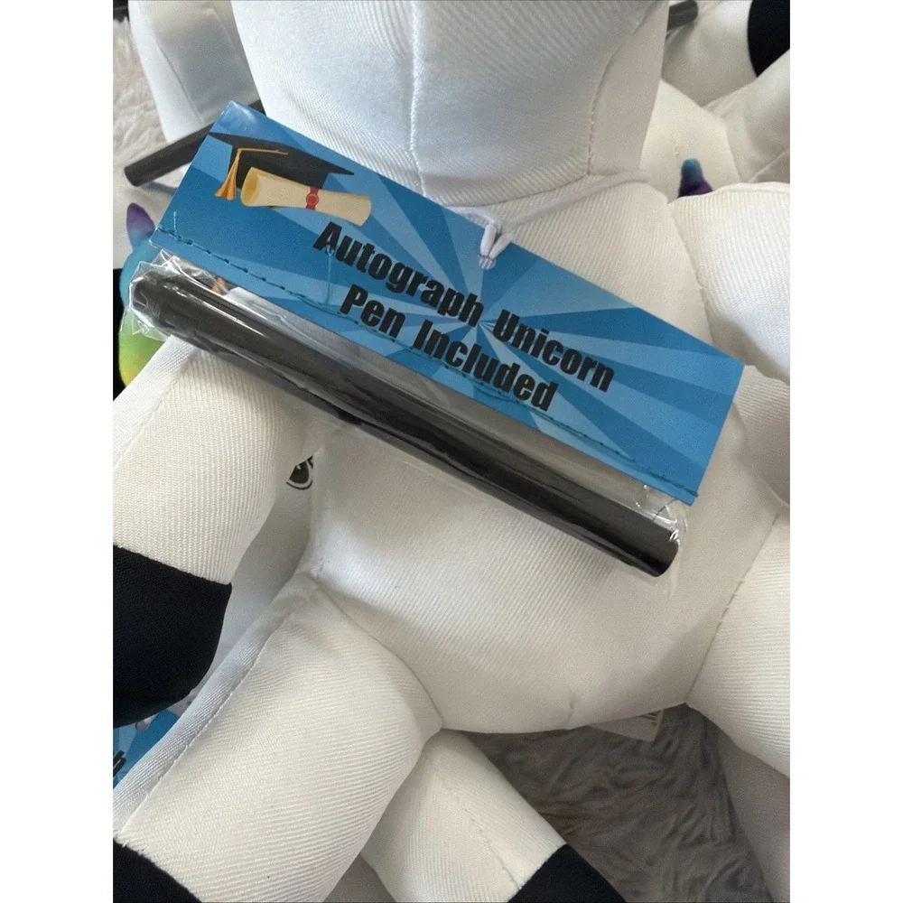 Hugger Autograph Plush Graduation Unicorn White Rainbow Horn with Pen Lot 5 New